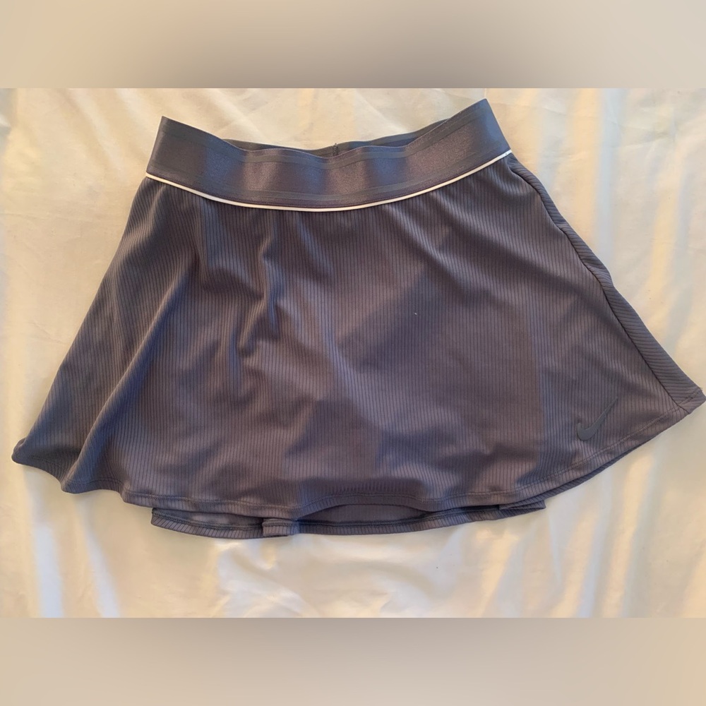 Nike Court Dri Fit Flouncy Tennis Skort XS Grapemist Inner Shorts Skirt